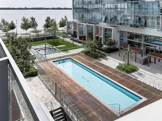 319 - 29 Queens Quay E, Condo with 1 bedrooms, 2 bathrooms and 1 parking in Toronto ON | Image 6
