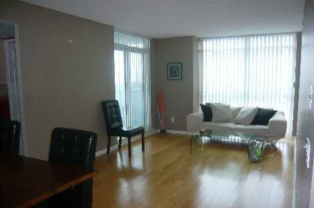 1811 - 28 Harrison Garden Blvd, Condo with 2 bedrooms, 2 bathrooms and 1 parking in Toronto ON | Image 2