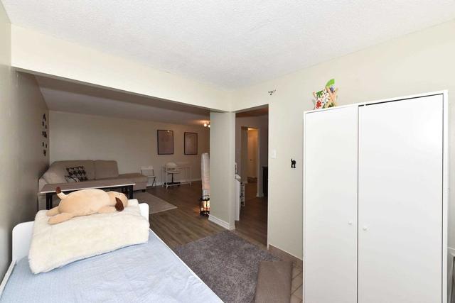 402 - 41 Markbrook Lane, Condo with 2 bedrooms, 2 bathrooms and 1 parking in Toronto ON | Image 9