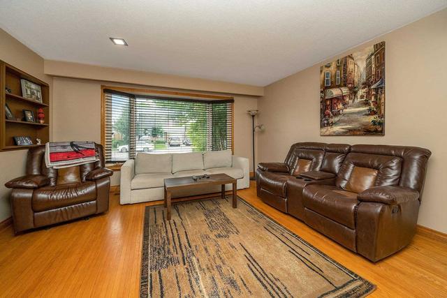 55 Farmington Dr, House detached with 2 bedrooms, 2 bathrooms and 5 parking in Brampton ON | Image 13
