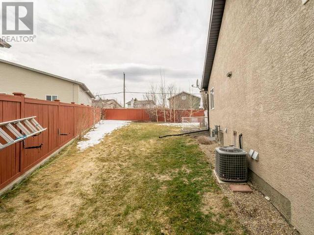 608 - 52 Avenueclose, House detached with 4 bedrooms, 3 bathrooms and 4 parking in Coalhurst AB | Image 39