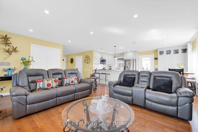 1690 Wallbridge Loyalist Rd, House detached with 3 bedrooms, 2 bathrooms and 10 parking in Quinte West ON | Image 39