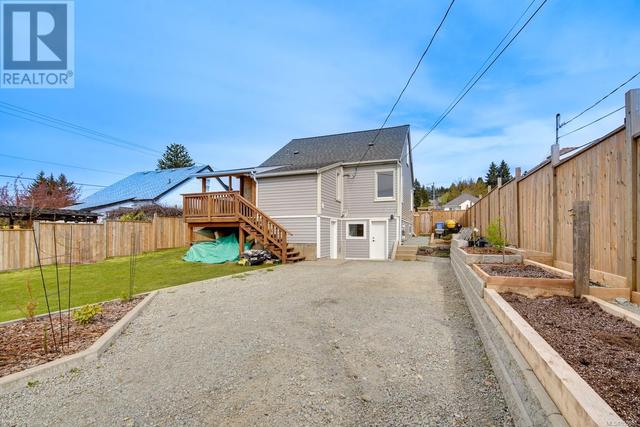 2490 10th Ave, House detached with 4 bedrooms, 2 bathrooms and 4 parking in Port Alberni BC | Image 40
