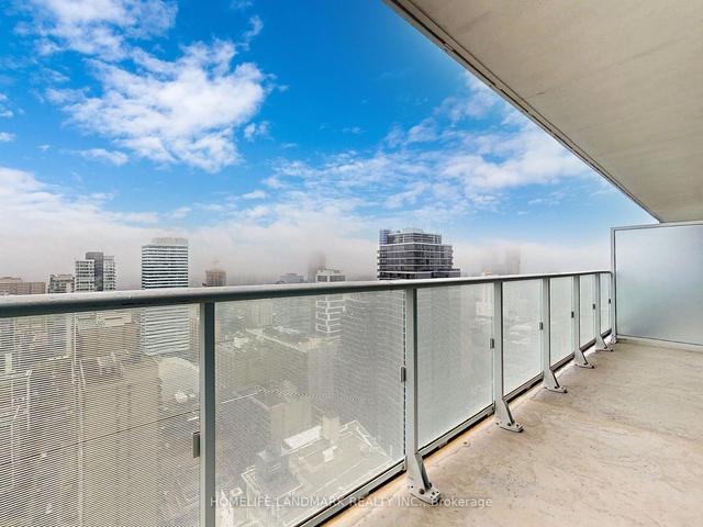 3806 - 7 Grenville St, Condo with 1 bedrooms, 1 bathrooms and 0 parking in Toronto ON | Image 9