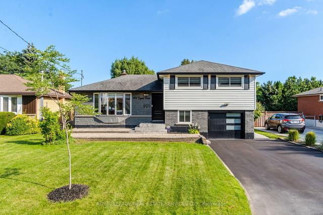 404 Enfield Rd, House detached with 3 bedrooms, 2 bathrooms and 5 parking in Burlington ON | Image 1