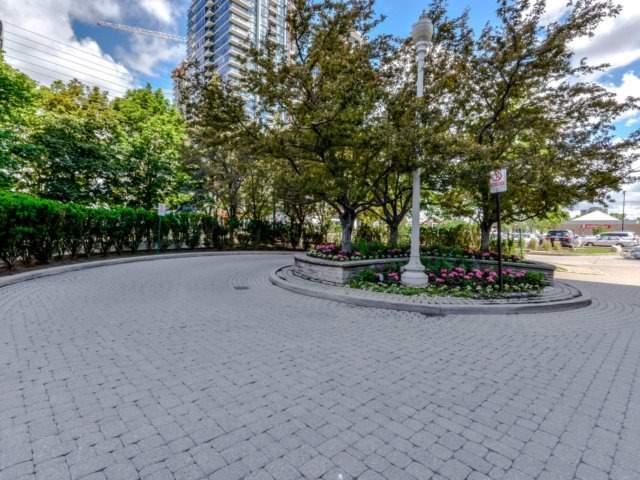 Ph3 - 50 Eglinton Ave W, Condo with 1 bedrooms, 1 bathrooms and 1 parking in Mississauga ON | Image 4