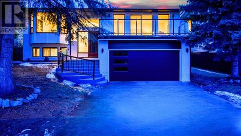 8131 13 Street Nw, House detached with 5 bedrooms, 3 bathrooms and 6 parking in Calgary AB | Card Image