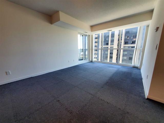 909 - 4978 Yonge St, Condo with 3 bedrooms, 2 bathrooms and 1 parking in Toronto ON | Image 5