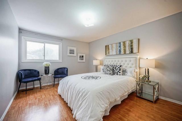 81 - 151 L'amoreaux Dr, Townhouse with 3 bedrooms, 2 bathrooms and 2 parking in Toronto ON | Image 11