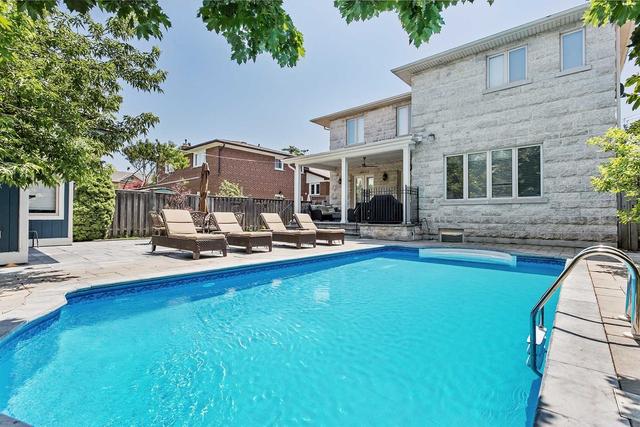 298 Glen Park Ave, House detached with 4 bedrooms, 5 bathrooms and 4 parking in Toronto ON | Image 32