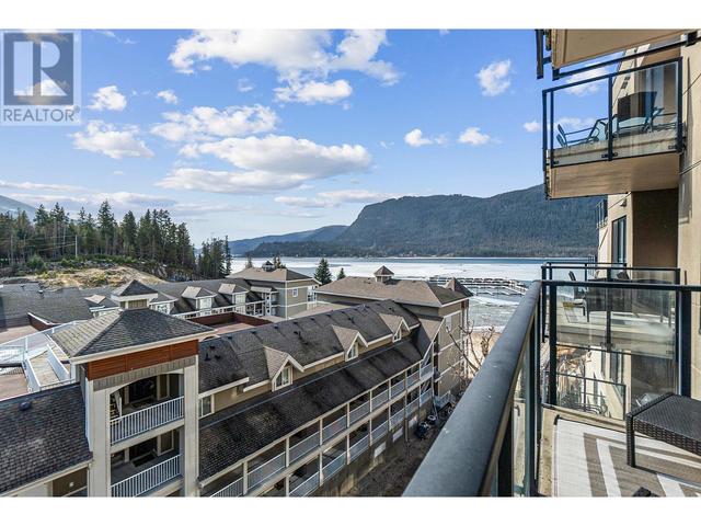 702 - 326 Mara Lake Lane, Condo with 3 bedrooms, 3 bathrooms and 2 parking in Sicamous BC | Image 41