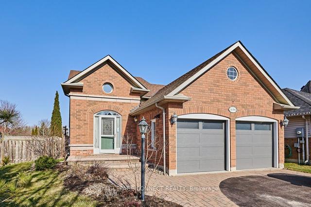 1696 Edenwood Dr, House detached with 3 bedrooms, 3 bathrooms and 4 parking in Oshawa ON | Image 1