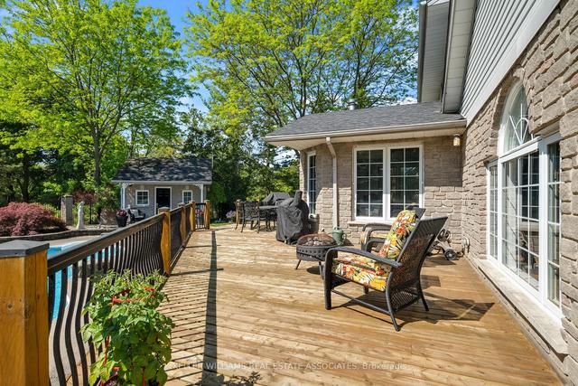 2703 Decew Rd, House detached with 4 bedrooms, 3 bathrooms and 6 parking in St. Catharines ON | Image 16