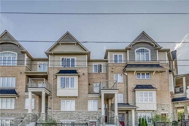 111 Chapman Dr, Townhouse with 2 bedrooms, 2 bathrooms and 1 parking in Ajax ON | Image 1