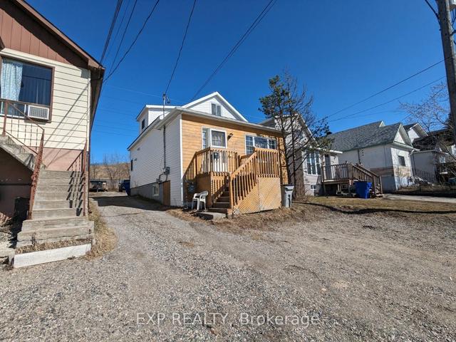210 Laidlaw St, House detached with 2 bedrooms, 2 bathrooms and 2 parking in Timmins ON | Image 8