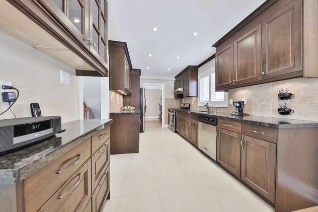 4617 Crosscreek Crt, House detached with 4 bedrooms, 4 bathrooms and 4 parking in Mississauga ON | Image 29