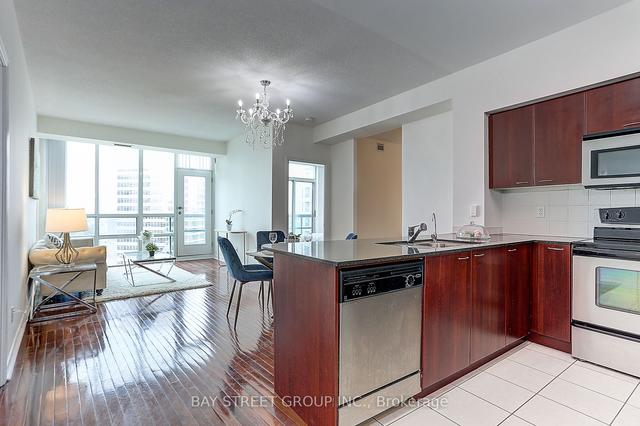 2011 - 509 Beecroft Rd, Condo with 2 bedrooms, 2 bathrooms and 1 parking in Toronto ON | Image 37