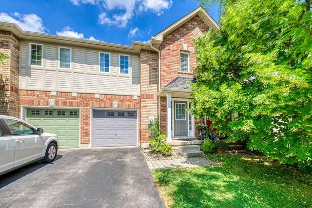 1775 Hobson Dr W, House attached with 3 bedrooms, 3 bathrooms and 2 parking in Burlington ON | Image 1