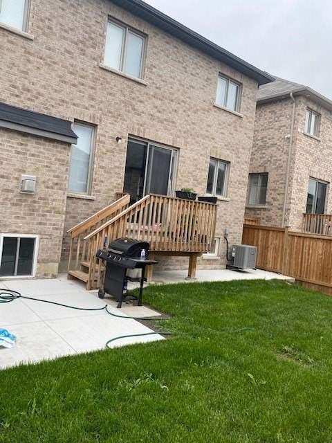 51 Hanbury Cres, House detached with 5 bedrooms, 4 bathrooms and 6 parking in Brampton ON | Image 4