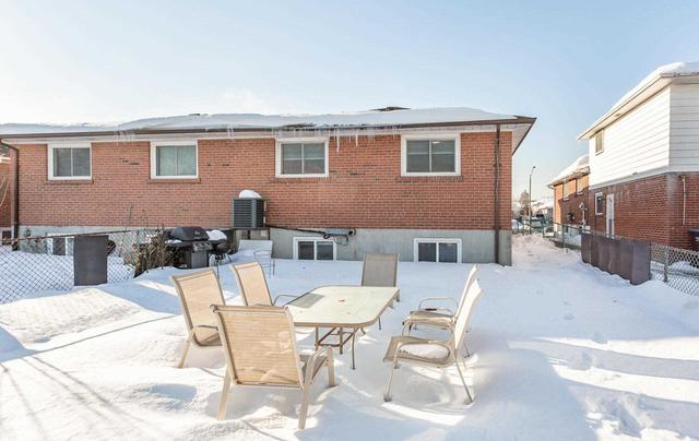 3242 Morning Star Dr, House semidetached with 3 bedrooms, 3 bathrooms and 4 parking in Mississauga ON | Image 33