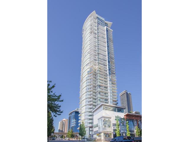 1104 - 2008 Rosser Avenue, Condo with 2 bedrooms, 2 bathrooms and null parking in Burnaby BC | Card Image