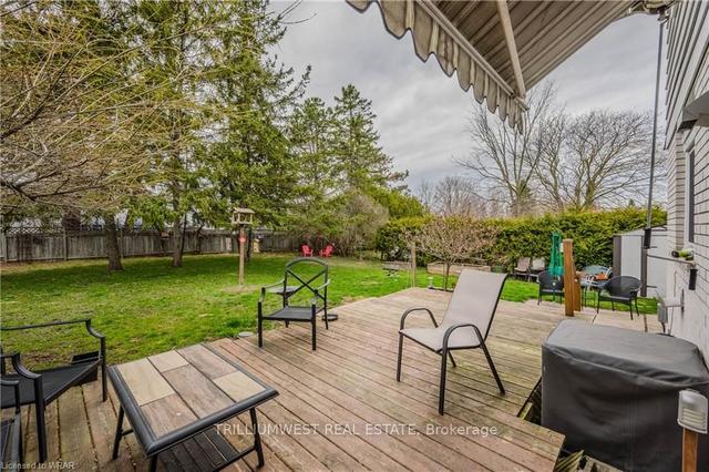 97 Applewood Cres, House detached with 3 bedrooms, 1 bathrooms and 5 parking in Guelph ON | Image 19