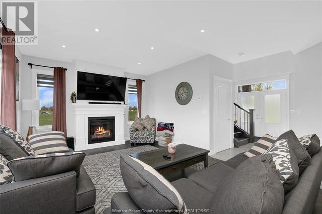 201 Morton, House detached with 4 bedrooms, 2 bathrooms and null parking in Essex ON | Image 13