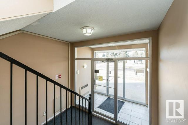 211 - 7805 159 St Nw, Condo with 3 bedrooms, 1 bathrooms and null parking in Edmonton AB | Image 7