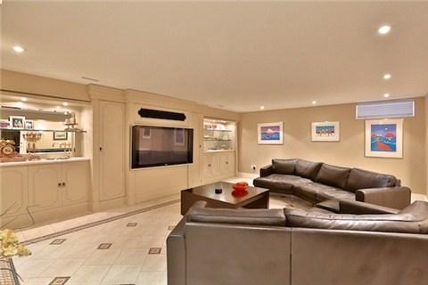 259 Dunvegan Rd, House detached with 5 bedrooms, 8 bathrooms and 6 parking in Toronto ON | Image 15