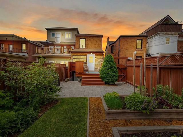 351 Lauder Ave, House detached with 3 bedrooms, 2 bathrooms and 1 parking in Toronto ON | Image 33