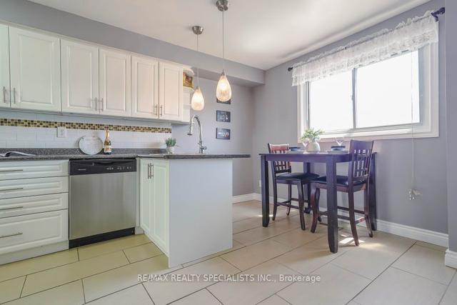 51 Franklin Crt, Townhouse with 3 bedrooms, 2 bathrooms and 2 parking in Brampton ON | Image 23