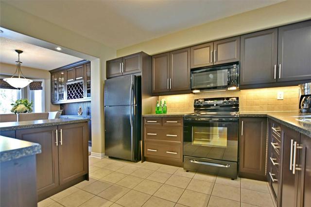 1 Silversands Cres, House detached with 2 bedrooms, 3 bathrooms and 6 parking in Wasaga Beach ON | Image 11
