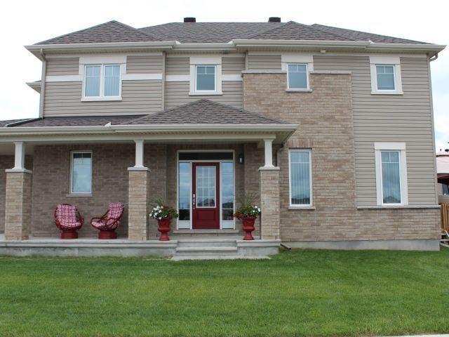 244 Hepatica Way, House detached with 3 bedrooms, 4 bathrooms and 4 parking in Ottawa ON | Image 1