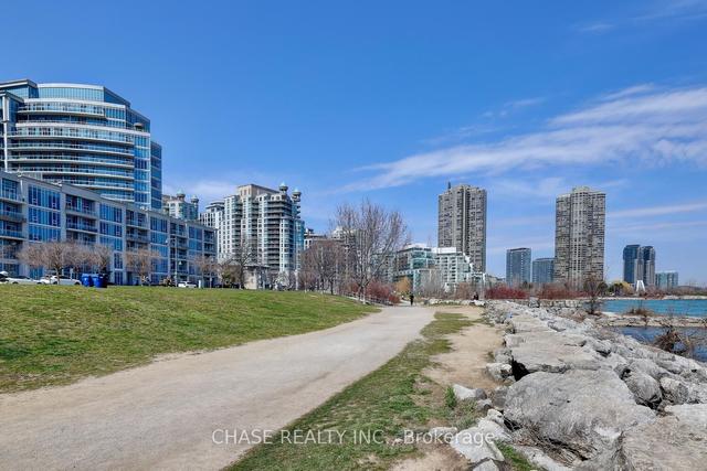1904 - 59 Annie Craig Dr, Condo with 2 bedrooms, 2 bathrooms and 1 parking in Toronto ON | Image 24