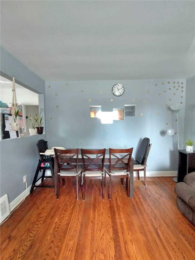 26 Falmouth Ave, House detached with 3 bedrooms, 1 bathrooms and 4 parking in Toronto ON | Image 4