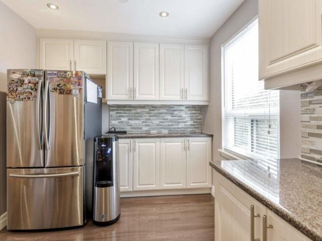 50 Guildford Cres, Townhouse with 3 bedrooms, 3 bathrooms and 1 parking in Brampton ON | Image 9