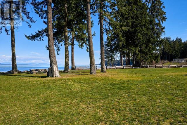 15 - 5251 Island Hwy W, House detached with 4 bedrooms, 2 bathrooms and 2 parking in Nanaimo H BC | Image 12