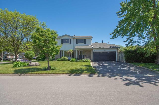 687 Carmen Crt, House detached with 4 bedrooms, 2 bathrooms and 2 parking in Burlington ON | Image 1