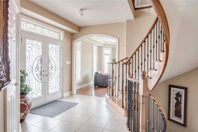 515 Amarone Crt, House detached with 5 bedrooms, 5 bathrooms and 4 parking in Mississauga ON | Image 3