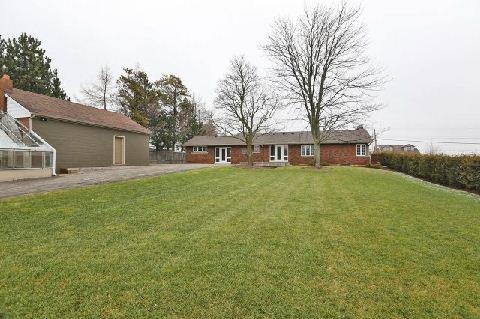 855 Centre Rd, House detached with 2 bedrooms, 2 bathrooms and 8 parking in Hamilton ON | Image 16