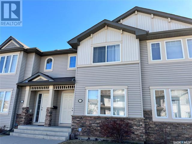 302 - 415 Lynd Crescent, House attached with 3 bedrooms, 2 bathrooms and null parking in Saskatoon SK | Image 1