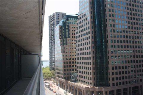 1003 - 33 Bay St, Condo with 2 bedrooms, 2 bathrooms and 1 parking in Toronto ON | Image 7