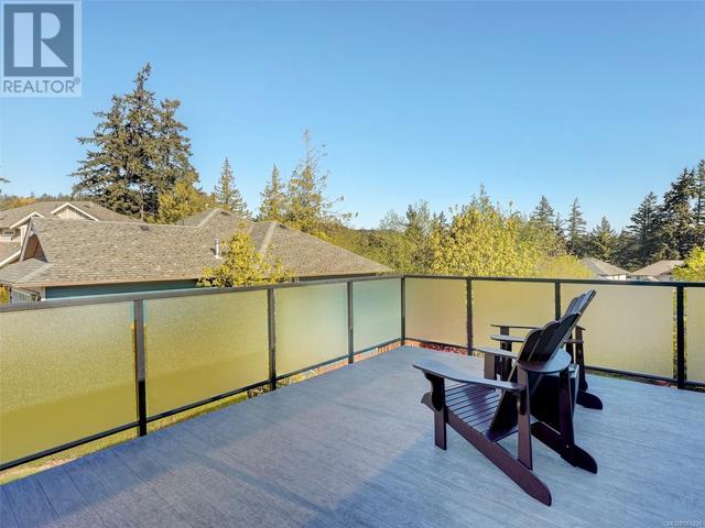 3684 Ridge Pond Dr, House detached with 7 bedrooms, 3 bathrooms and 3 parking in Langford BC | Image 18