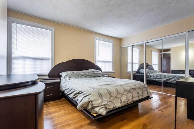 80 Gray Ave, House detached with 4 bedrooms, 3 bathrooms and 5 parking in Toronto ON | Image 12