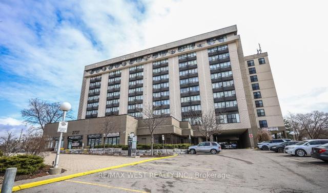 1005 - 2737 Keele St, Condo with 2 bedrooms, 1 bathrooms and 1 parking in Toronto ON | Image 3