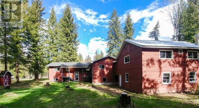 1129 Mountainview Road, House detached with 5 bedrooms, 3 bathrooms and null parking in Clearwater BC | Image 27