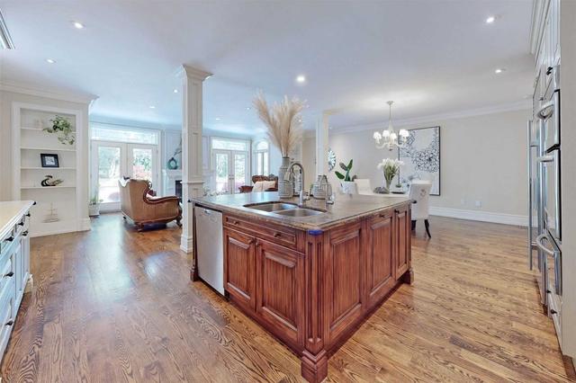 100 Gordon Rd, House detached with 5 bedrooms, 7 bathrooms and 6 parking in Toronto ON | Image 3