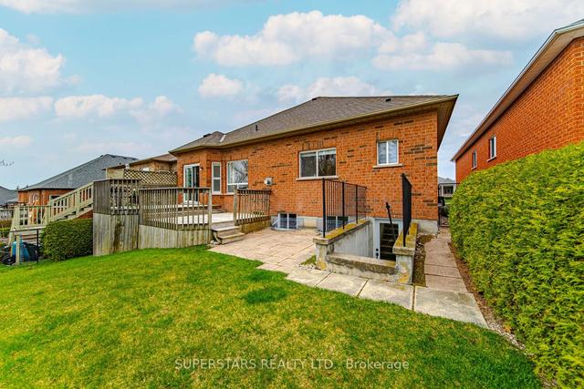1052 Broughton Lane, House detached with 3 bedrooms, 3 bathrooms and 8 parking in Newmarket ON | Image 33