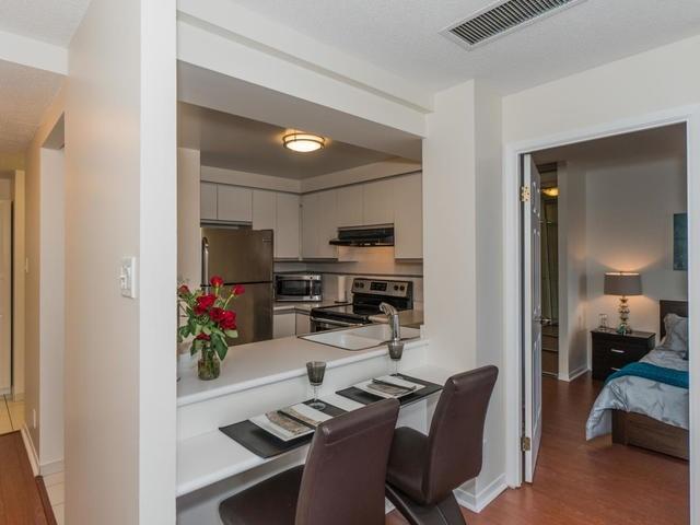 uph 1 - 298 Jarvis St, Condo with 1 bedrooms, 2 bathrooms and null parking in Toronto ON | Image 6