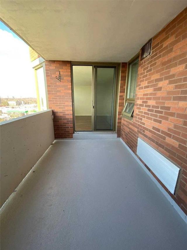 1406 - 121 Ling Rd, Condo with 2 bedrooms, 2 bathrooms and 1 parking in Toronto ON | Image 17